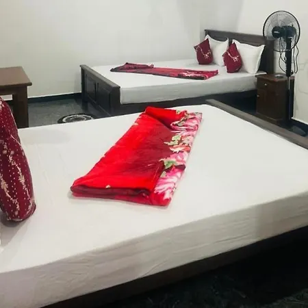 Vegetable Garden House Hotel Nallathanniya Room photo